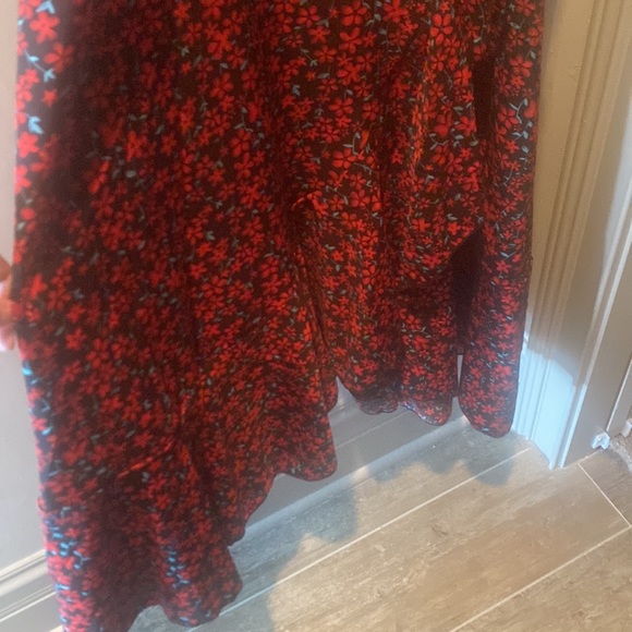 Red flower faux wrap dress - Picture 3 of 5